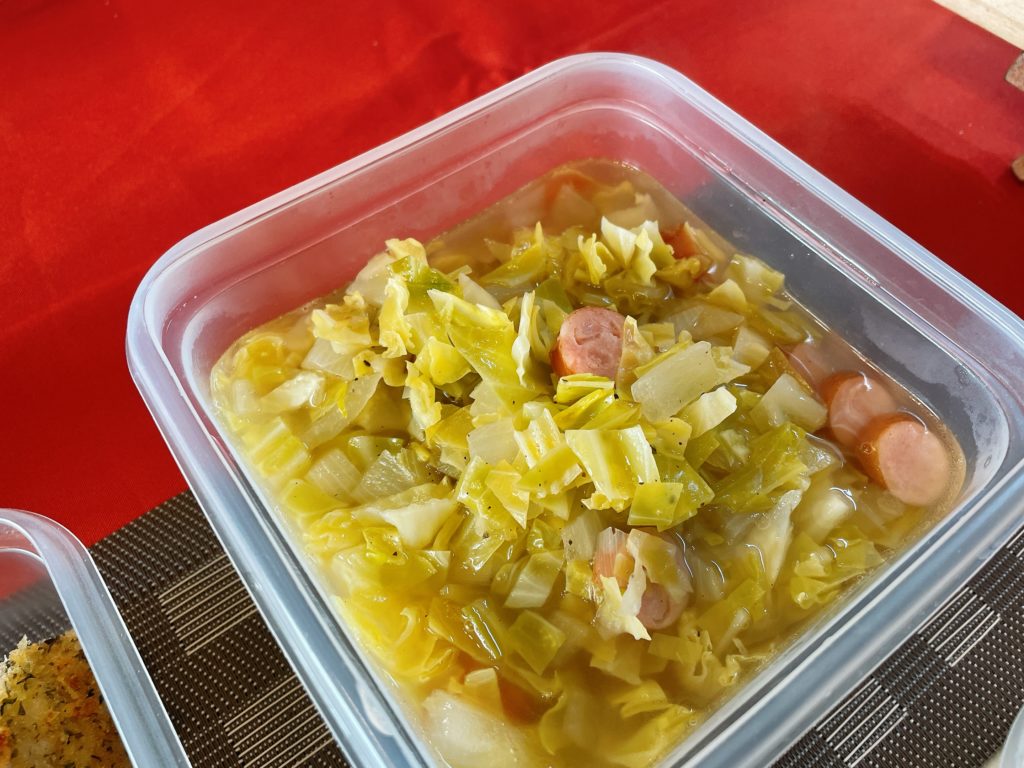 料理教室マンツーマンキャベ玉ソーセージスープ