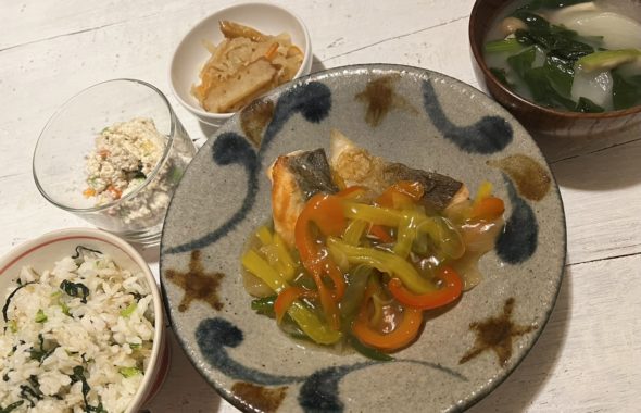 料理教室マンツーマン鮭カラフル野菜あんかけセット盛り付け