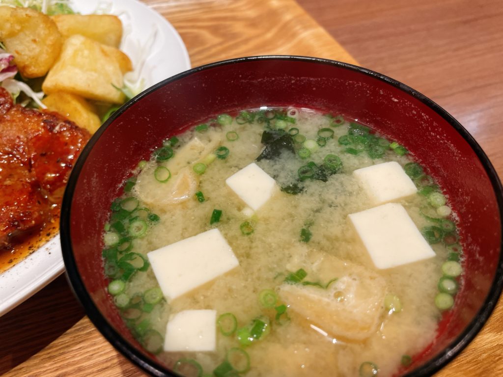 料理教室マンツーマン豆腐わかめ揚げお味噌汁