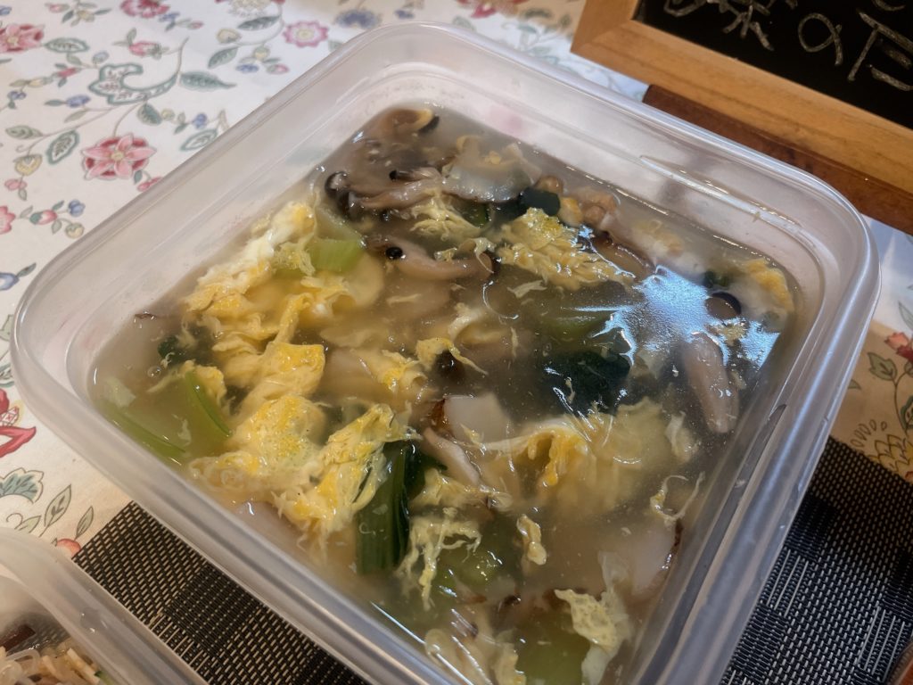 料理教室マンツーマンきのこと卵のスープ