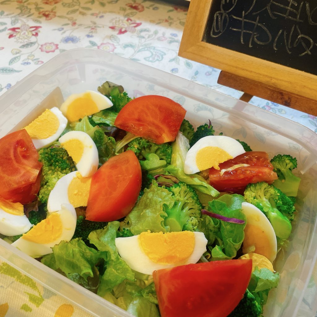 料理教室マンツーマンゆで卵サラダ