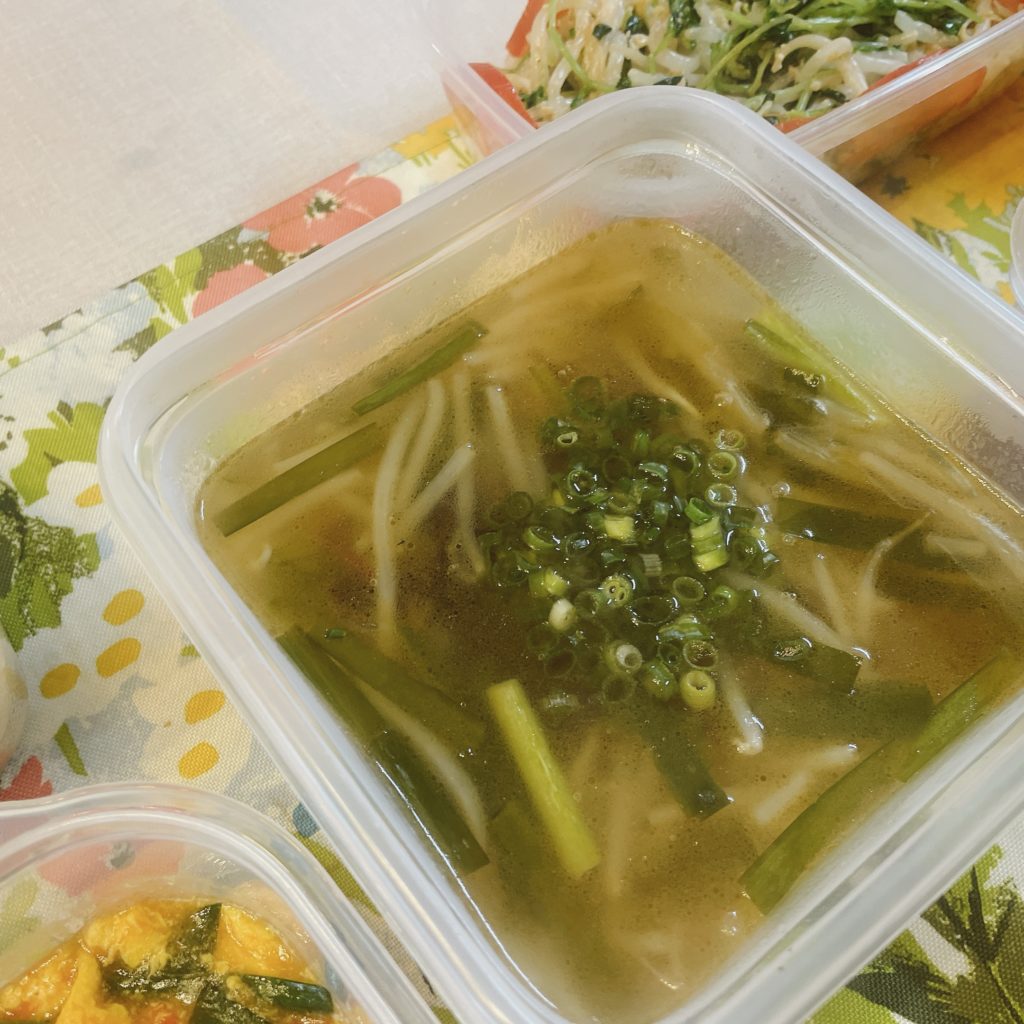料理教室マンツーマン酸っぱ辛いスープ