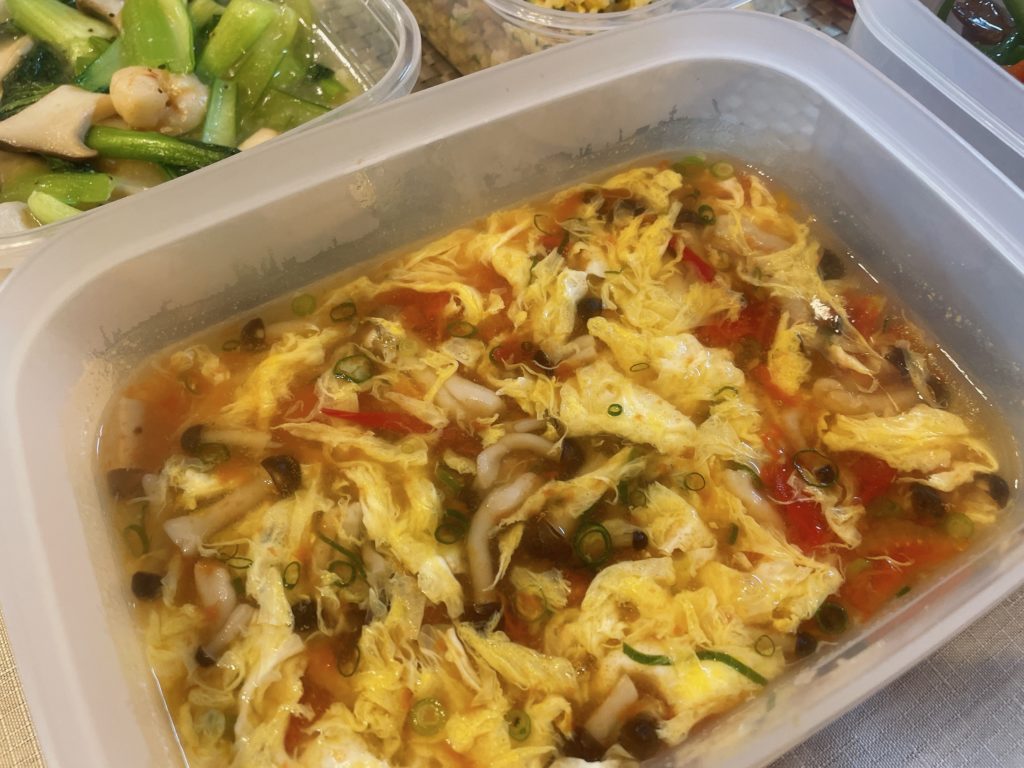 料理教室マンツーマントマトしめじ卵スープ