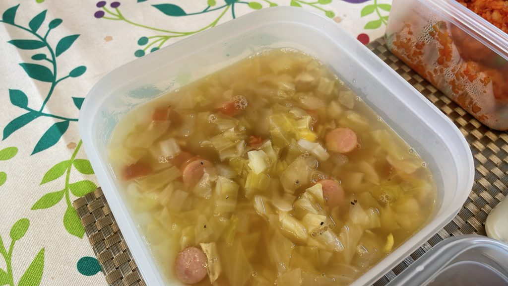 料理教室マンツーマンキャベ玉ソーセージスープ