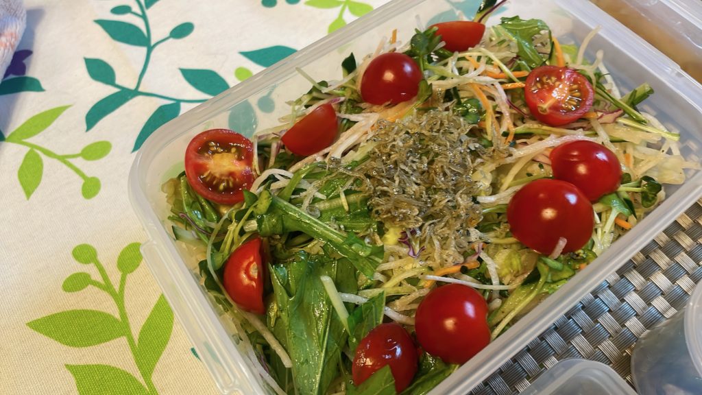 料理教室マンツーマン大根じゃこサラダ