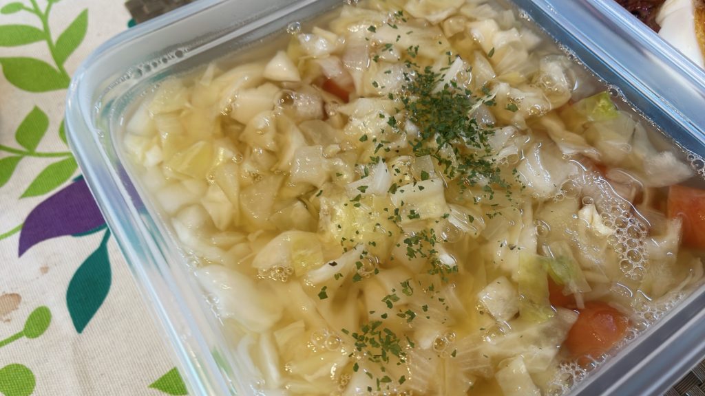 料理教室マンツーマンキャベ玉ソーセージスープ