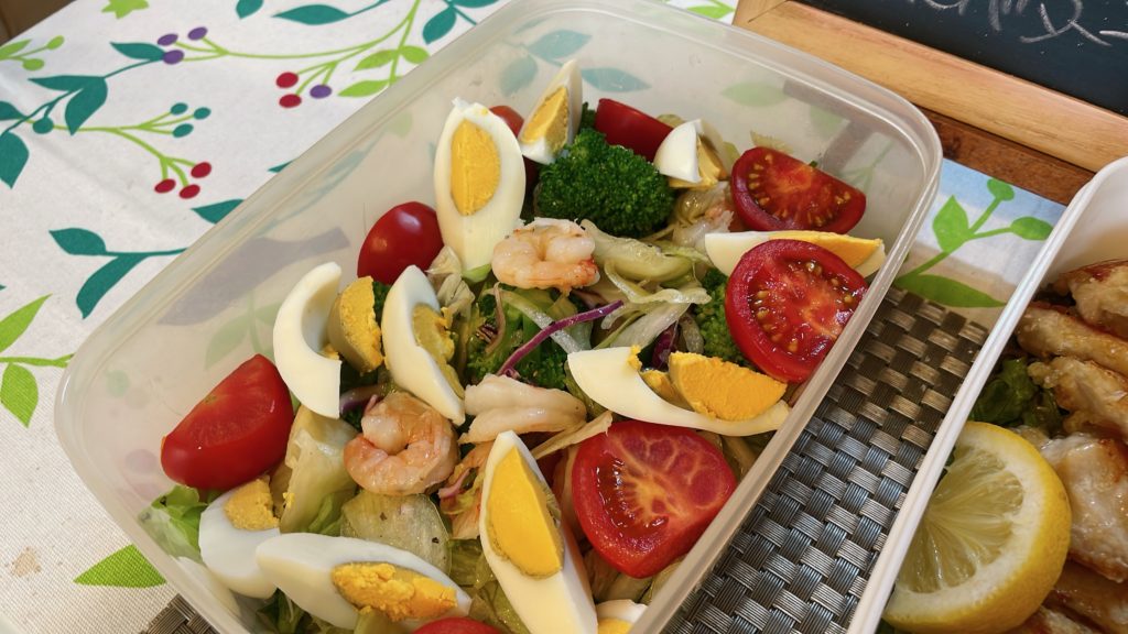 料理教室マンツーマンエビゆで卵サラダ