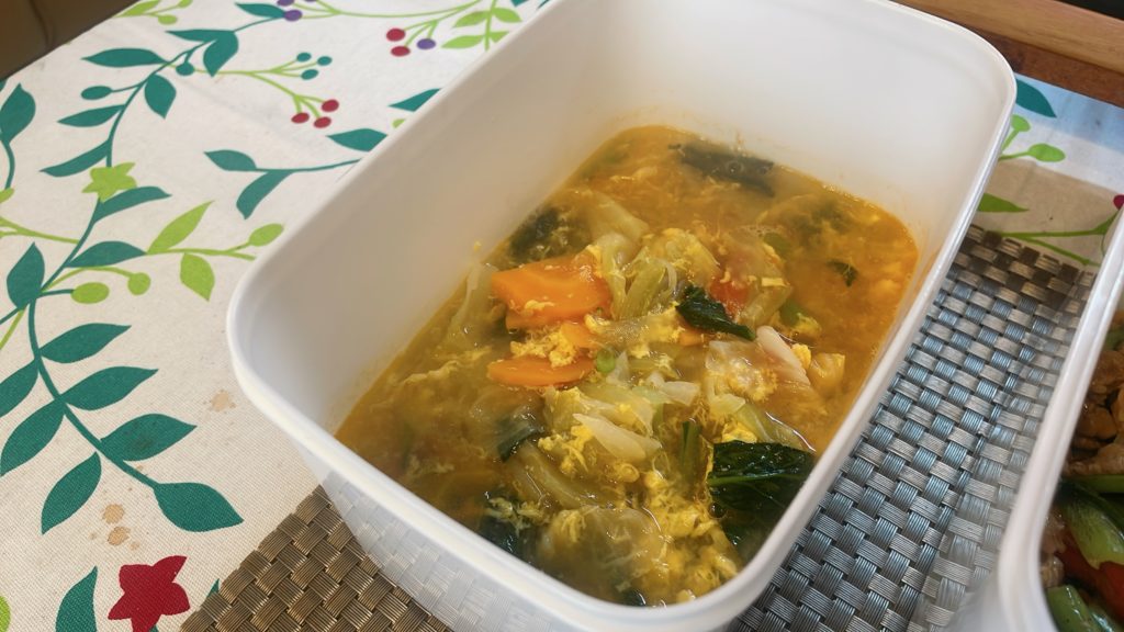 料理教室マンツーマンお野菜とトマトと卵のスープ