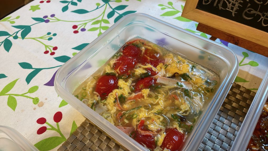料理教室マンツーマントマトカニカマ卵スープ