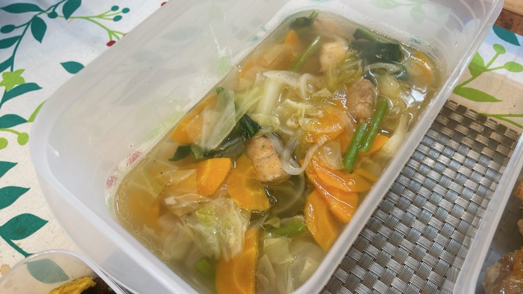 料理教室マンツーマンチキンと野菜のスープ