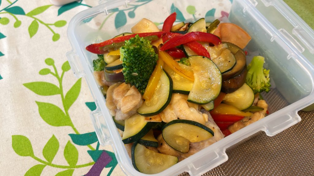 料理教室マンツーマンチキンと夏野菜ソテー