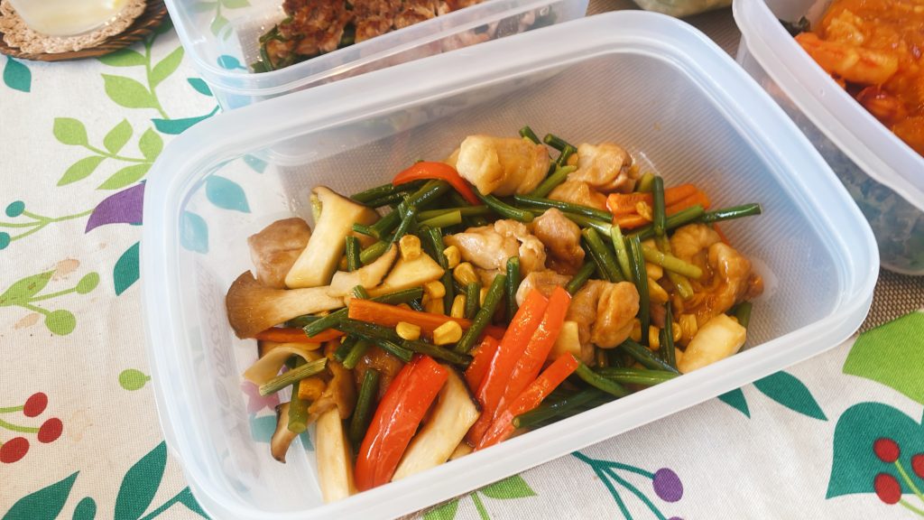 料理教室マンツーマン鶏とニンニクの芽