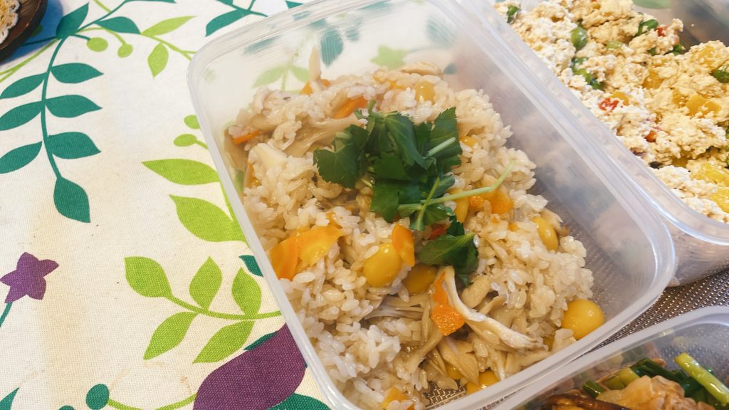 料理教室マンツーマンぎんなんマイタケ炊き込みご飯
