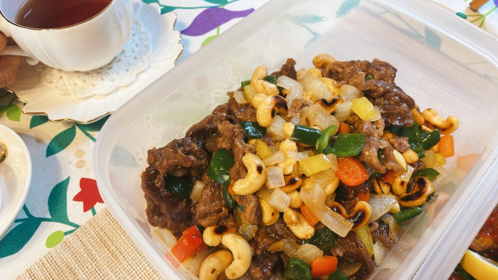 料理教室マンツーマン牛肉ナッツ炒め