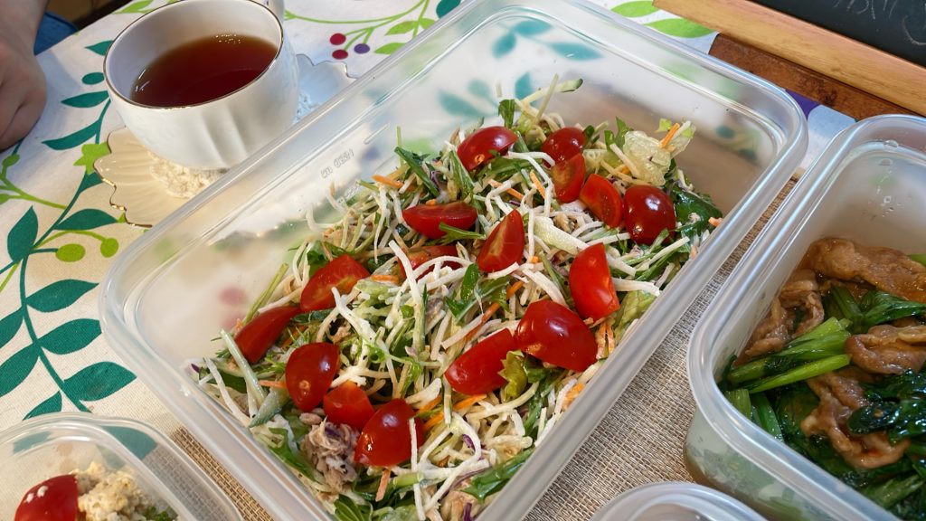 料理教室マンツーマンツナ大根サラダ