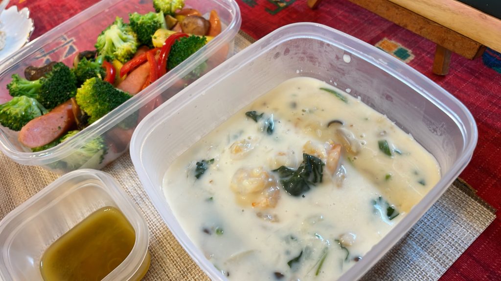 料理教室マンツーマンエビほうれん草クリームパスタソース