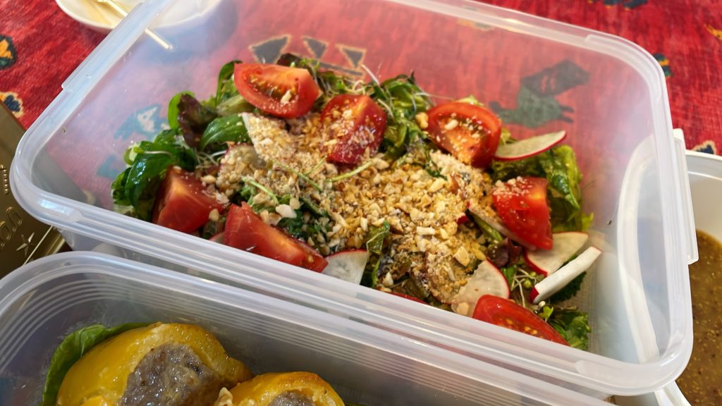 料理教室マンツーマンナッツサラダ