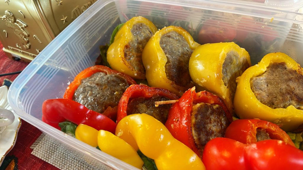 料理教室マンツーマンパプリカ肉詰め