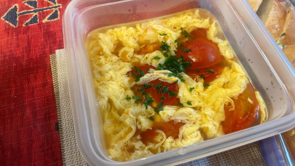 料理教室マンツーマントマト卵スープ