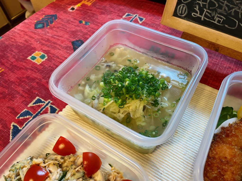 料理教室マンツーマン玉ねぎ卵スープ