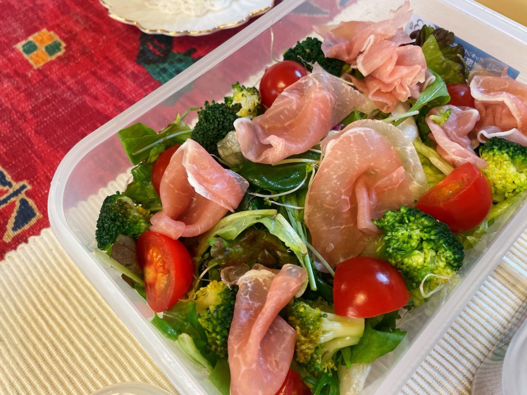 料理教室マンツーマン生ハムサラダ