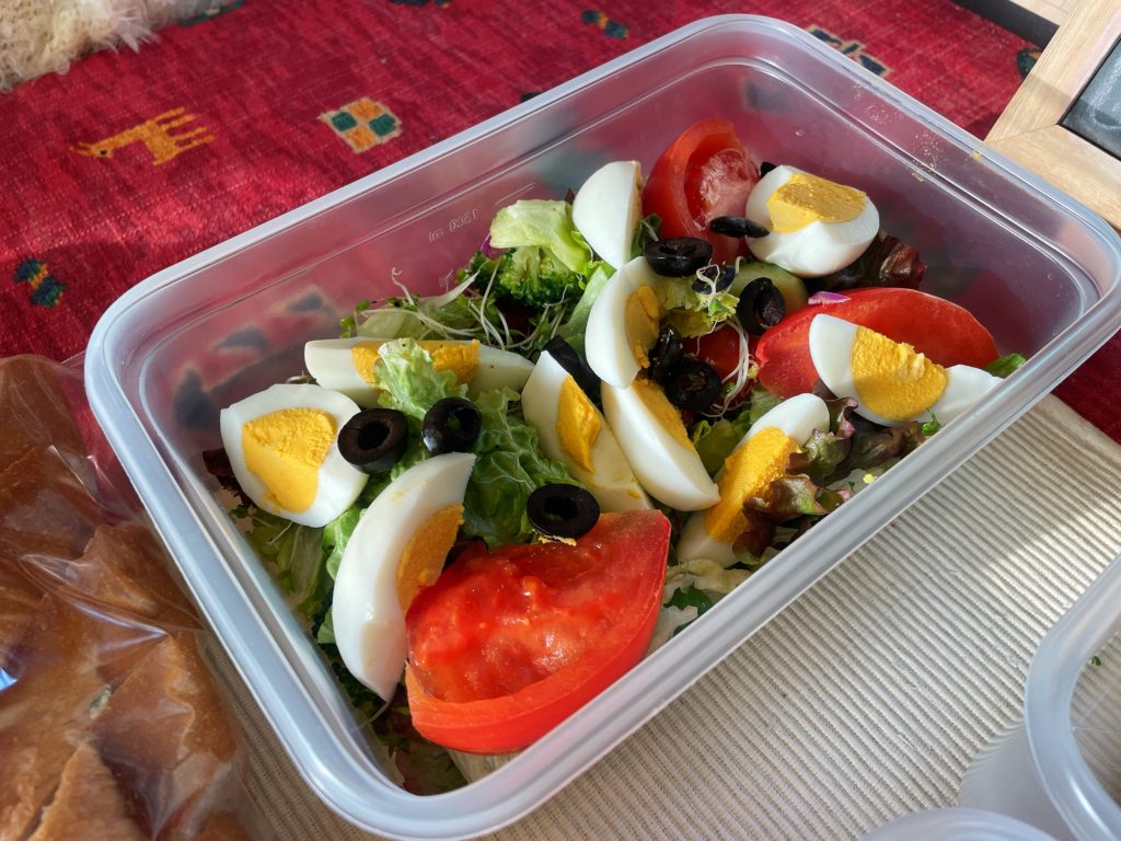 料理教室マンツーマンゆで卵サラダ