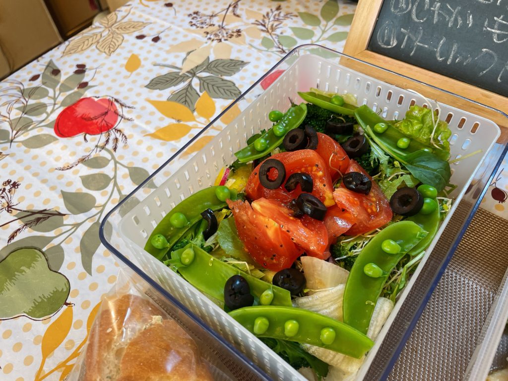 料理教室マンツーマントマトグリーンサラダ