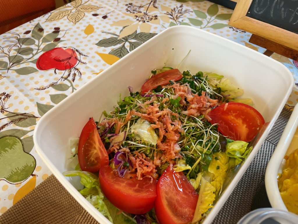 料理教室マンツーマンベーコンスプラウトサラダ