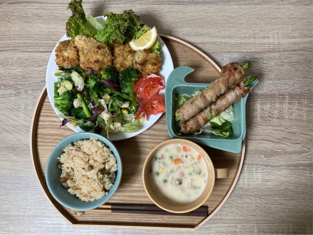 料理教室マンツーマンチキンハーブパン粉焼きセット盛り付け