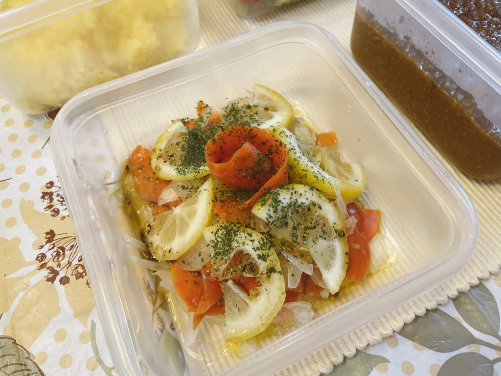 料理教室マンツーマンサーモンマリネ