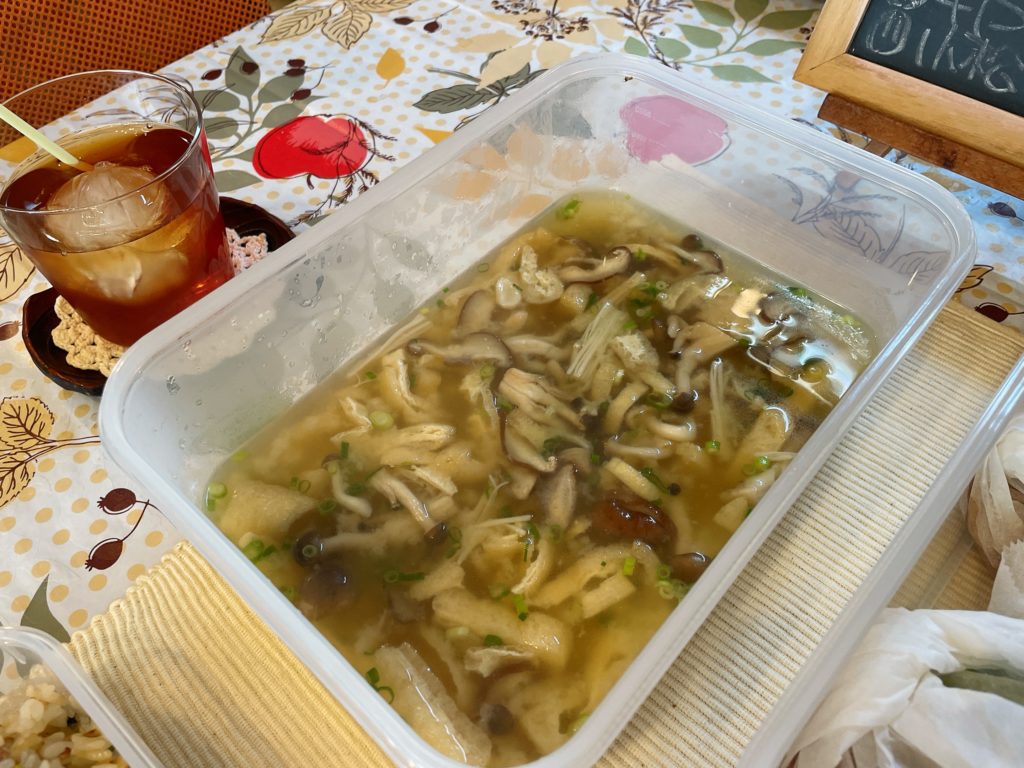 料理教室マンツーマンきのこ味噌汁