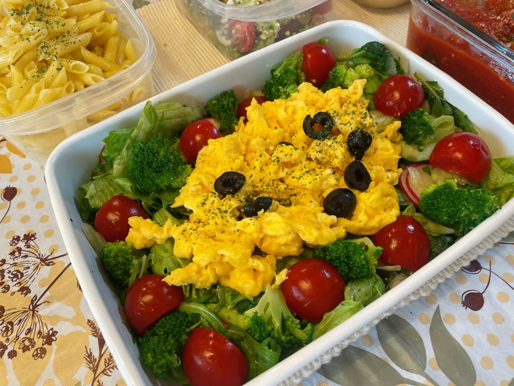 料理教室マンツーマンスクランブルエッグサラダ