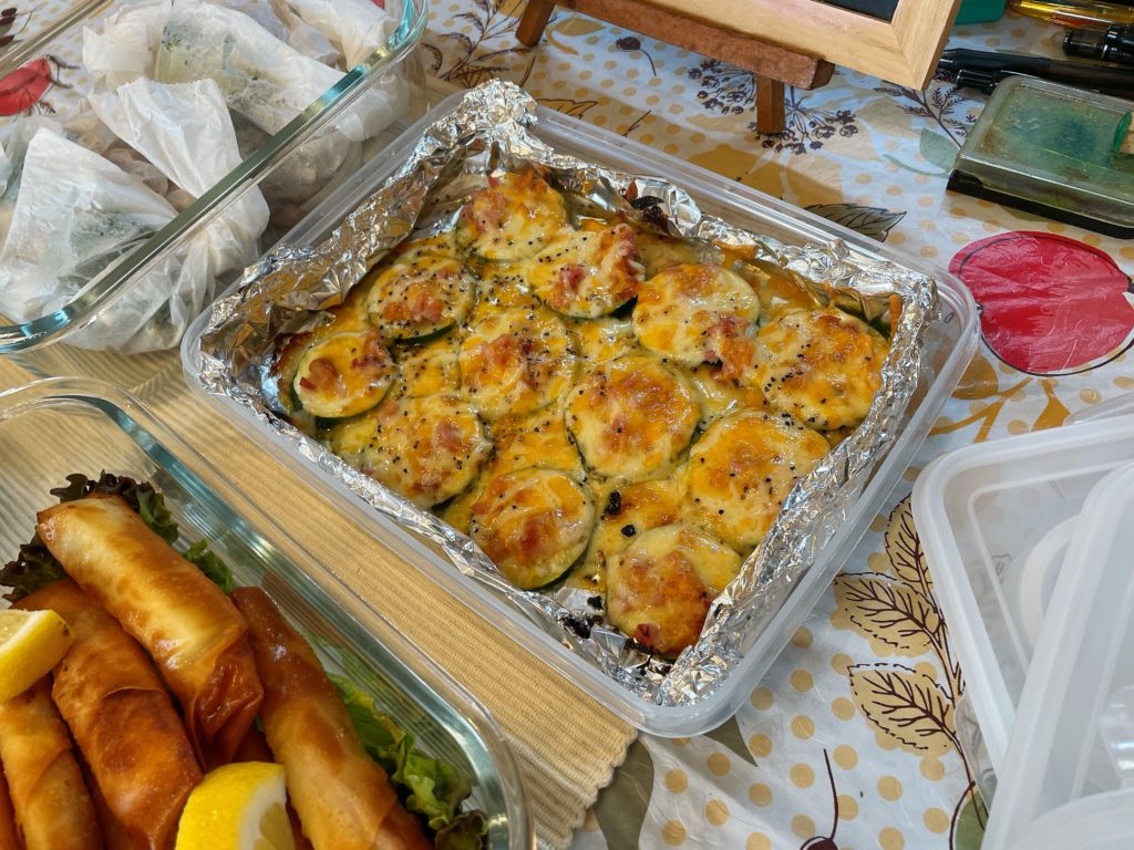 料理教室マンツーマンズッキーニピザ風