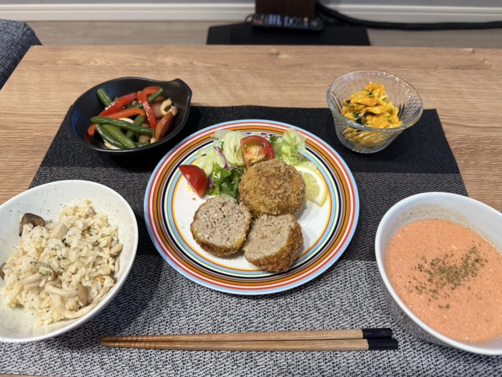 料理教室マンツーマンメンチカツセット盛り付け