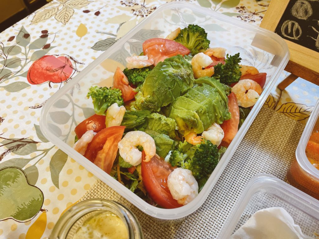 料理教室マンツーマンアボカドサラダ