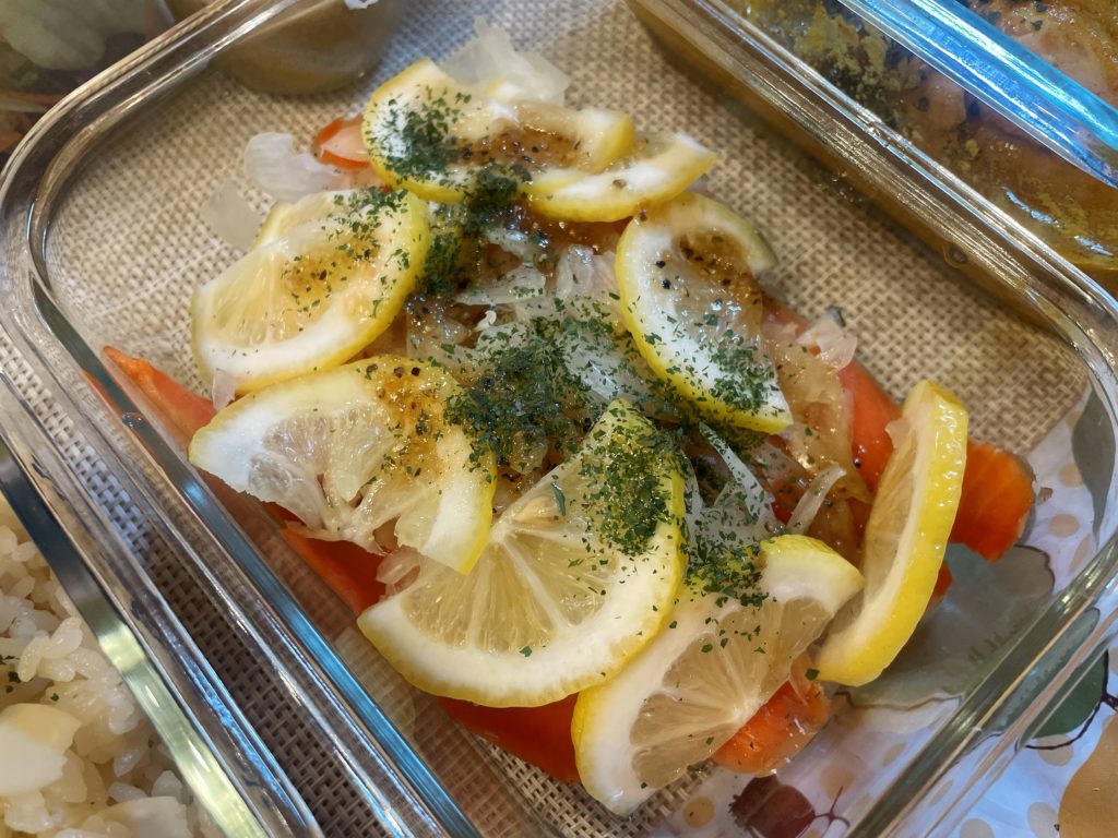 料理教室マンツーマンサーモンマリネ