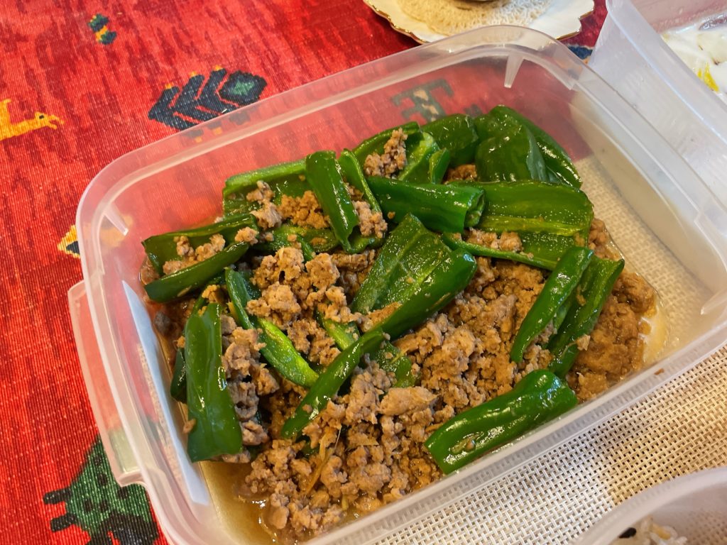 料理教室マンツーマン肉ピーマン