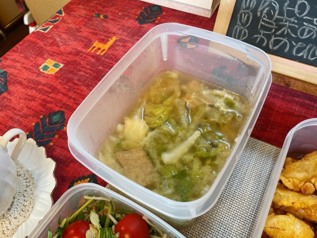 料理教室マンツーマン白菜厚揚げ味噌汁