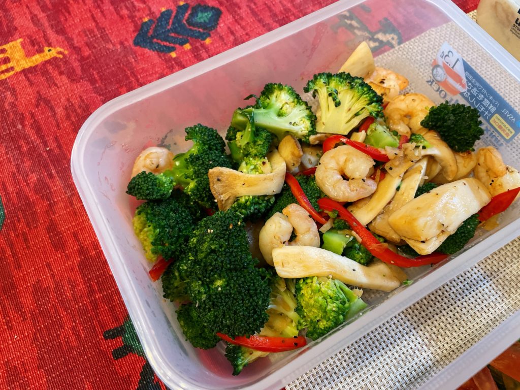 料理教室マンツーマンブロッコリー海老炒め