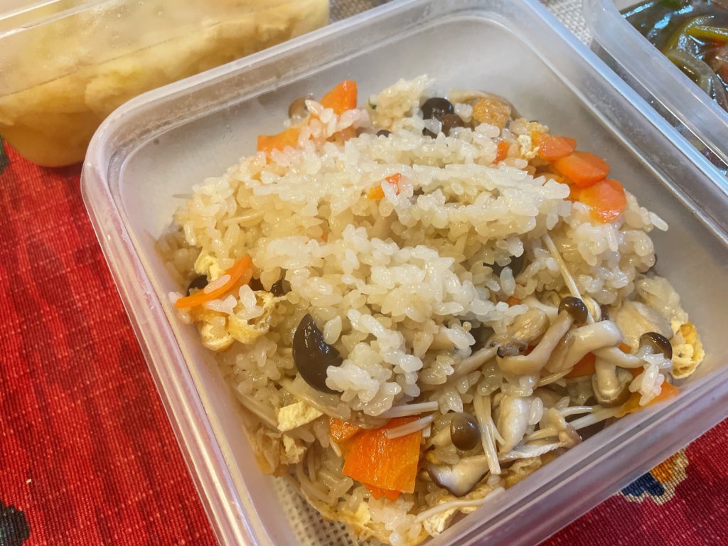 料理教室マンツーマンきのこ炊き込みご飯