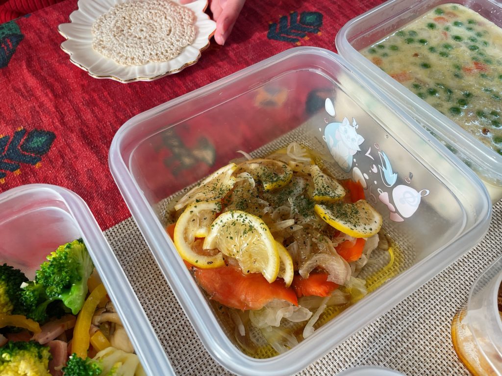 料理教室マンツーマンサーモンマリネ