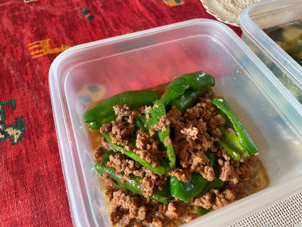 料理教室マンツーマン肉ピーマン