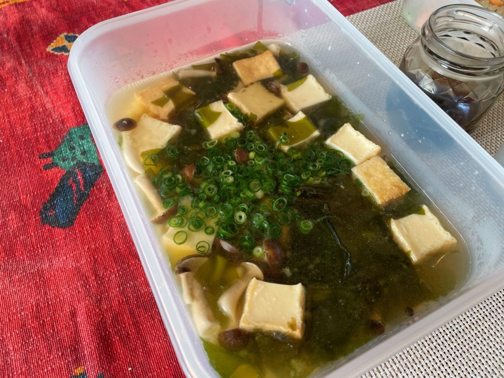 料理教室マンツーマンわかめ厚揚げお味噌汁