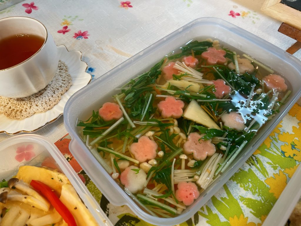 料理教室マンツーマンお麩と野菜のお吸い物