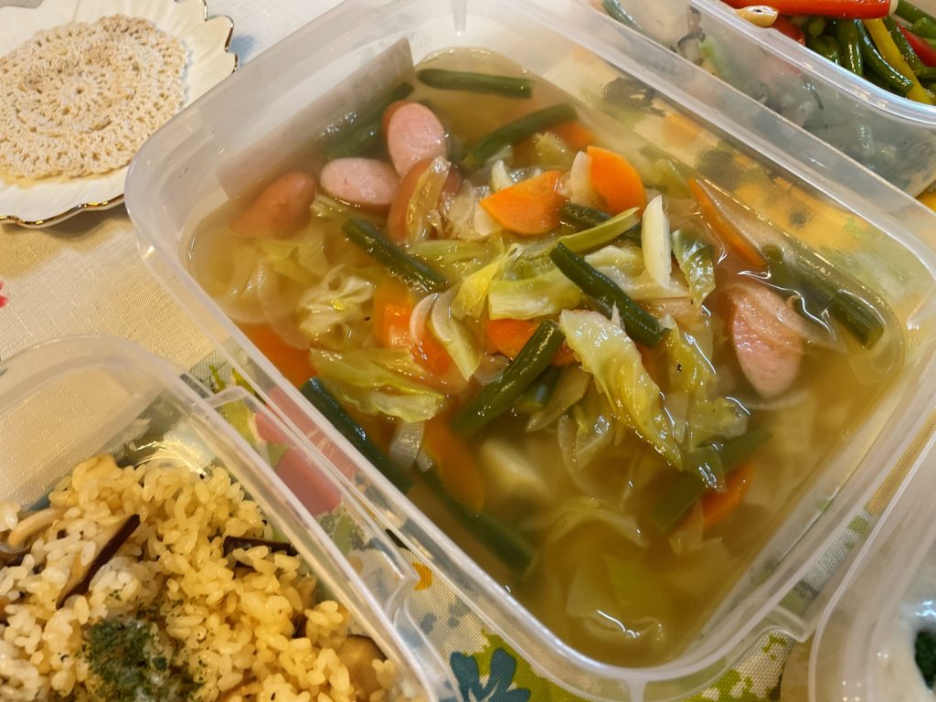 料理教室マンツーマン野菜コンソメスープ