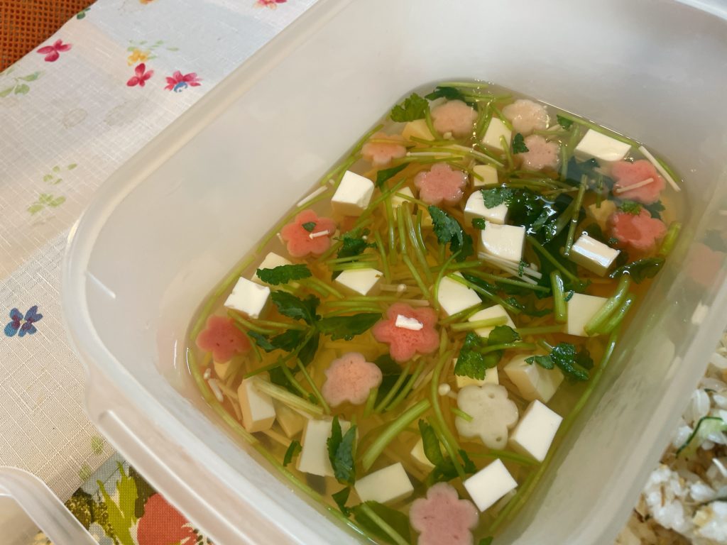 料理教室マンツーマンお野菜お麩のお吸い物