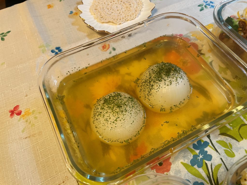 料理教室マンツーマン新玉丸ごとスープ