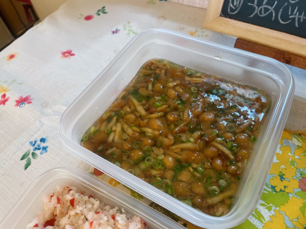 料理教室マンツーマンなめこ味噌汁