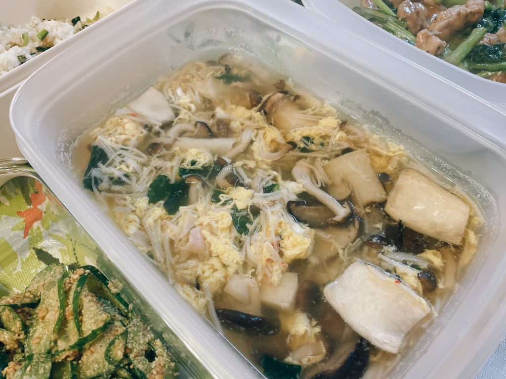 料理教室マンツーマンきのこと卵のスープ