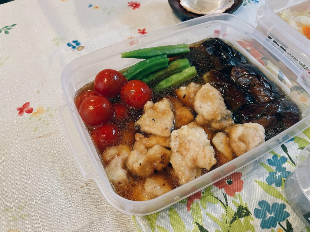 料理教室マンツーマン鶏と夏野菜の煮浸し